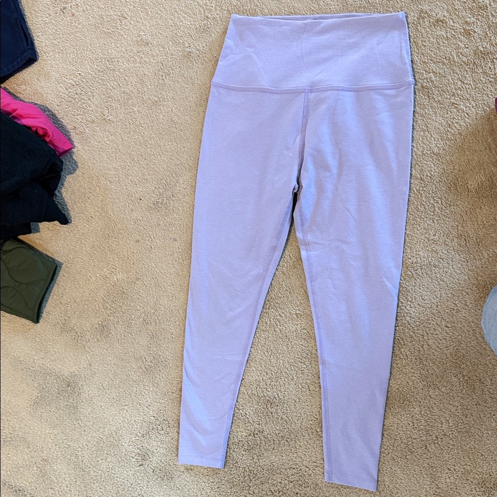 Beyond Yoga Soft Lilac Leggings